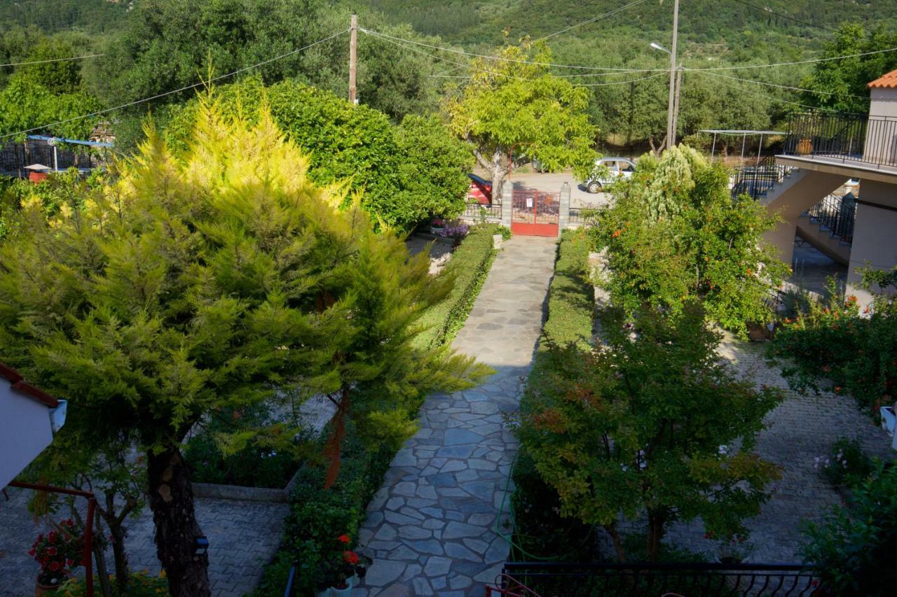 Christina'S Place 사미 외부 사진